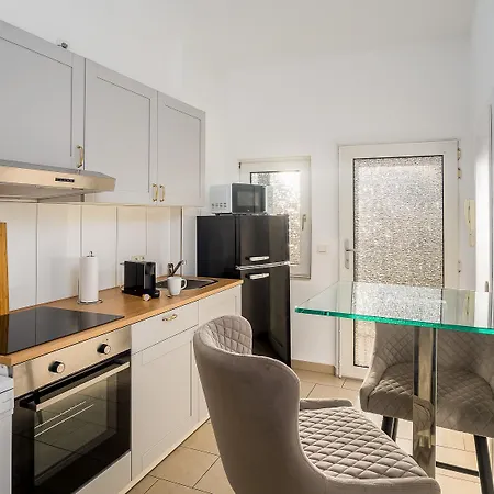 Apartment Ferienunterkuenfte In Krefeld